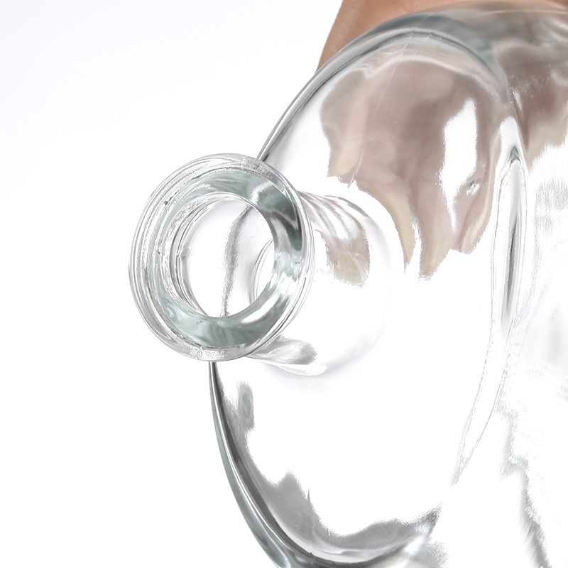 glass container for wine